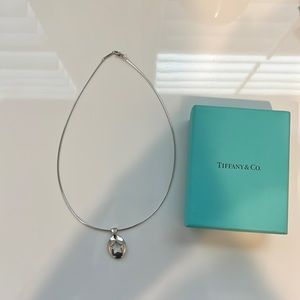 Tiffany & Co Star pendant snack chain necklace